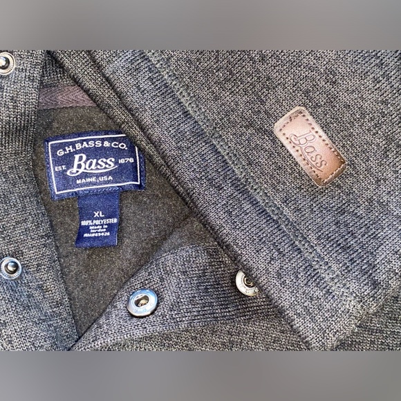 G.H. BASS & CO. Pullover Button Sweater - Picture 5 of 8